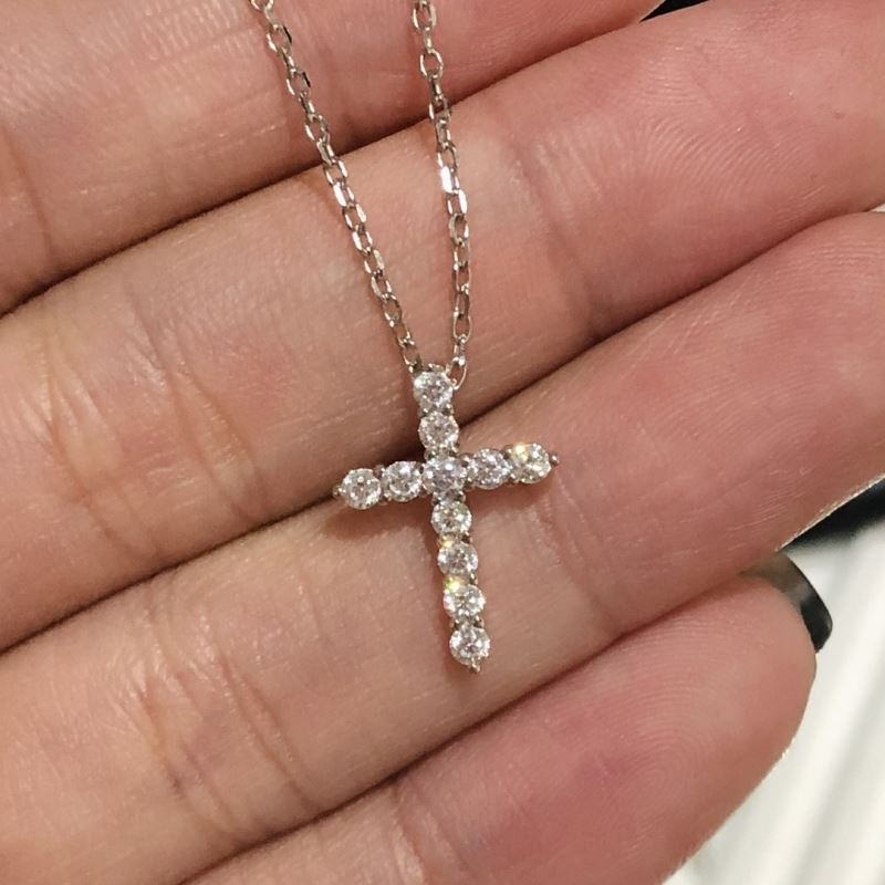 T*f*ny necklaces
